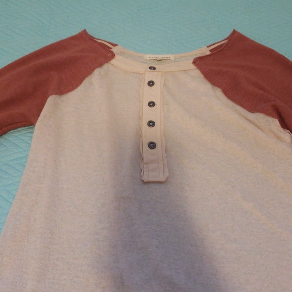 Shirt - Picture 2 of 4